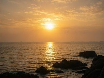 해 뜨는 바다를 기다릴 때, 낚시보다 먼저 볼 것